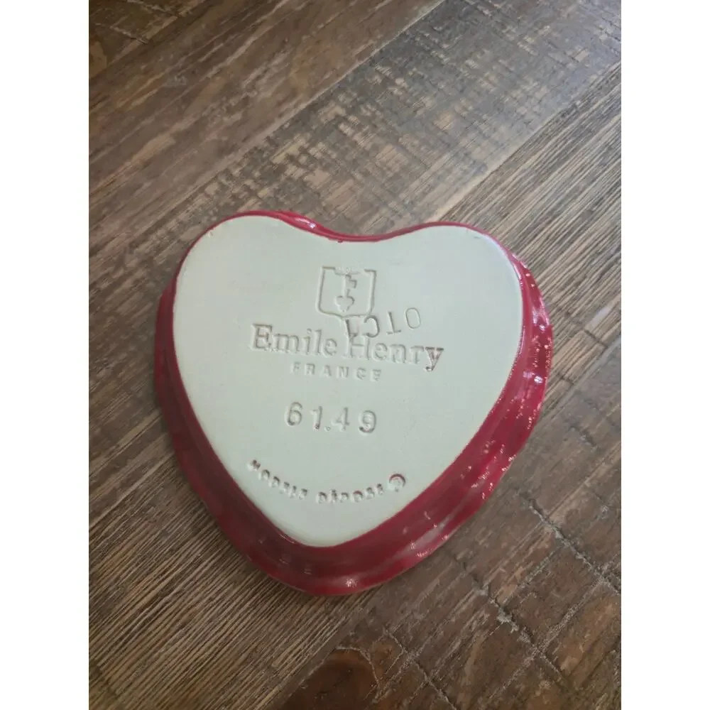 Emile Henry Red Heart Shaped Individual Baker Mini Ceramic Baking Dish 6149 5.5